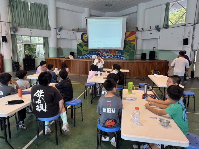 113學年度計畫3-3「酷炫原民小子展能」才藝分享巡迴講座1140523圖片